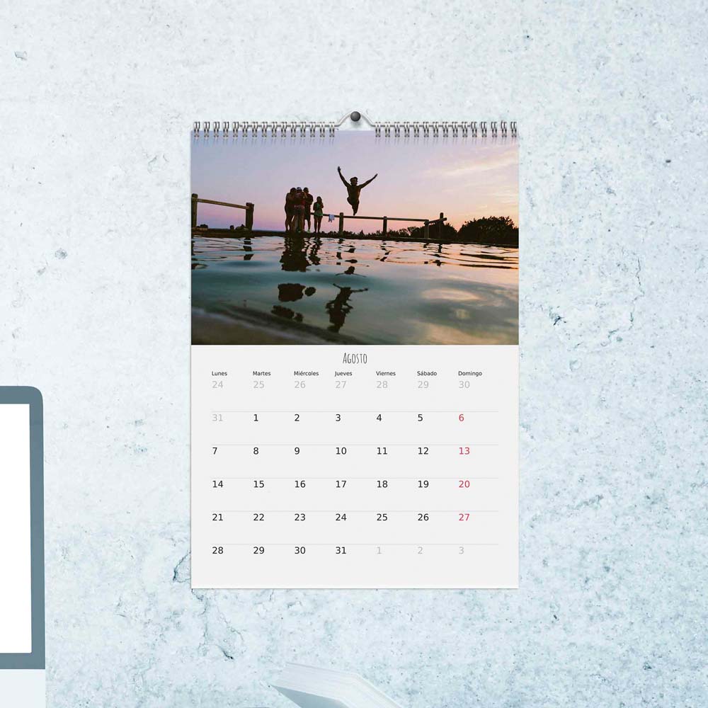 Calendario vertical con fotos